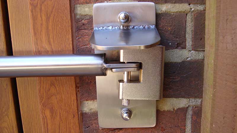 Security-Garage-Doors-mobile